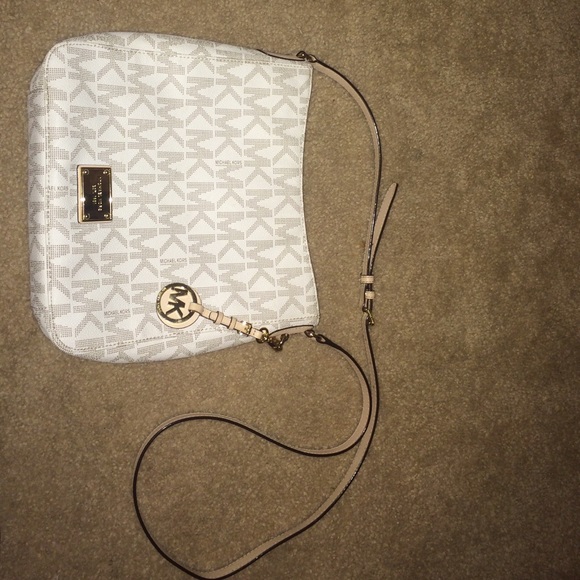 EUC white Michael Kors crossbody