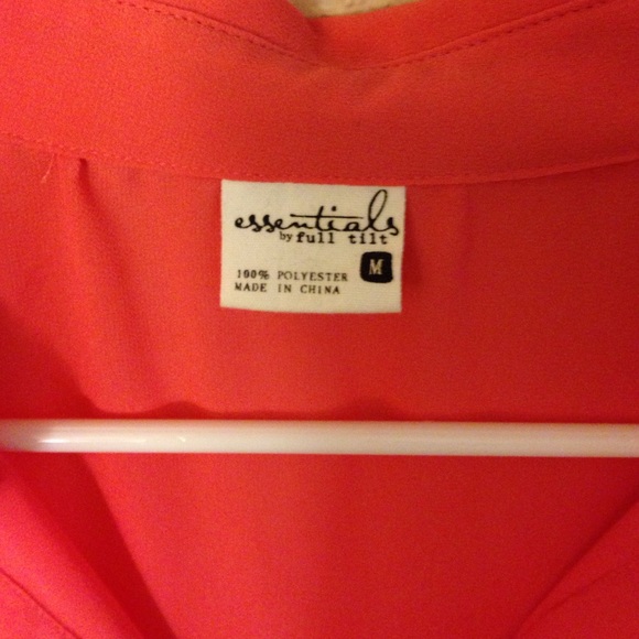 Top - Picture 2 of 3