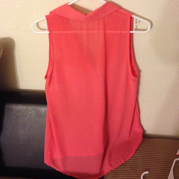 Top - Picture 3 of 3