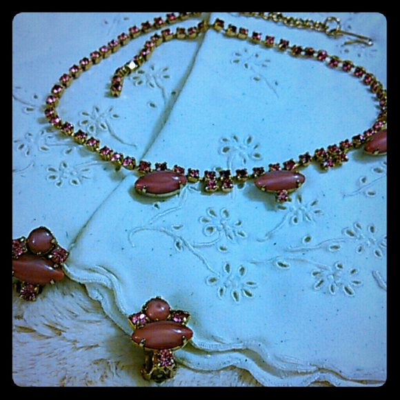 Vintage rhinestone and pink stone set.