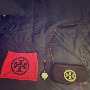 cross body with removable chain and mirror
