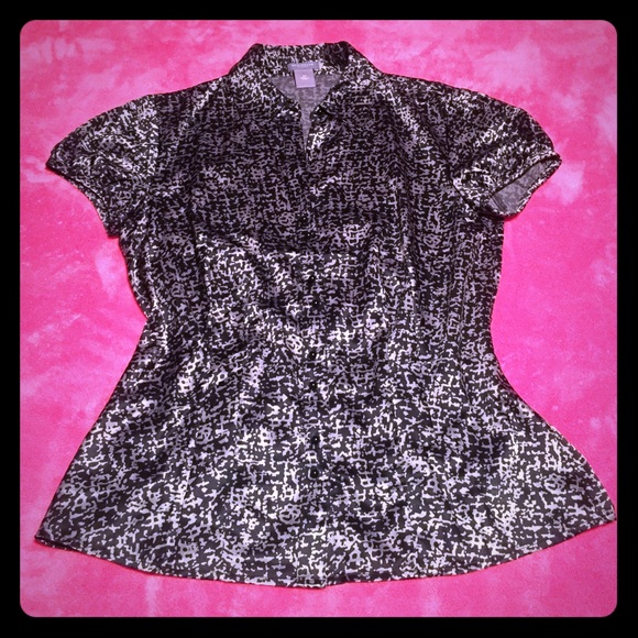 Ann Taylor button down short sleeve blouse