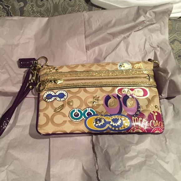 Coach Handbags - Coach wristlets