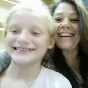 Meet your Posher, Lauri