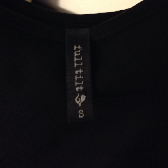 Top - Picture 3 of 3