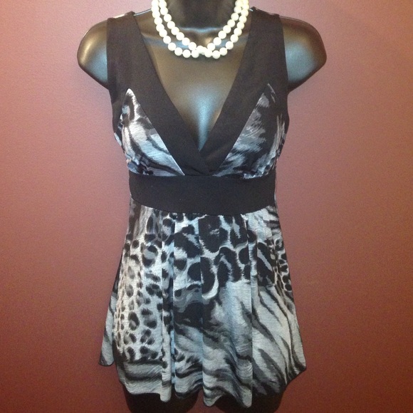 Leopard V-Neck Top