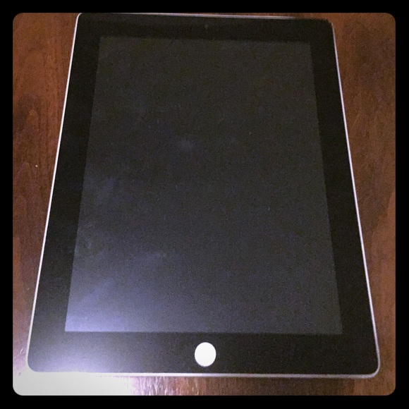 SOLD! Ipad 2 16gb and keyboard case
