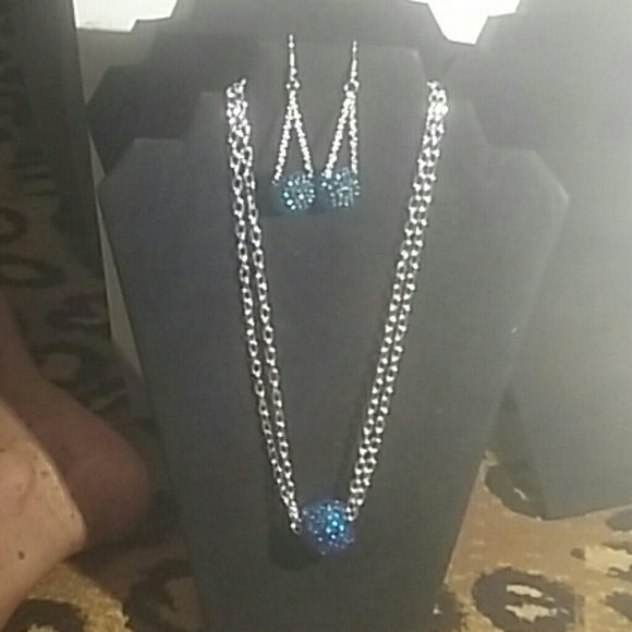 Midnight Blue sophisticated Lady MAGICAL