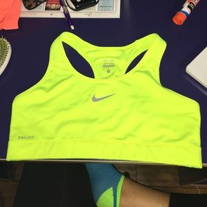 NIKE SPORTD BRA