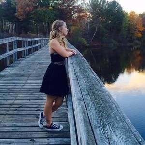 Meet your Posher, Whitney