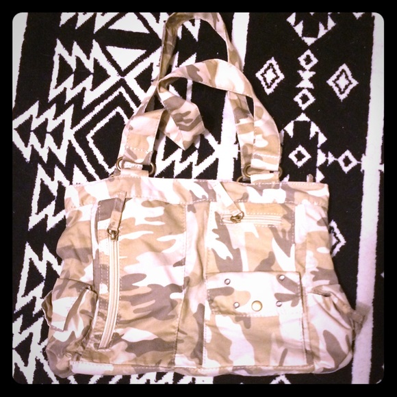 Camo purse