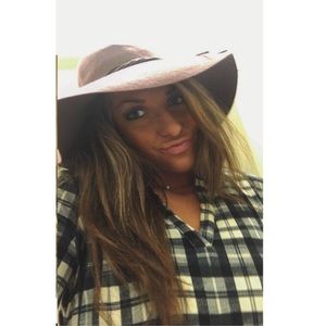 Meet your Posher, Hanna