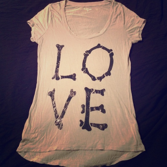 Express "Love" t-shirt