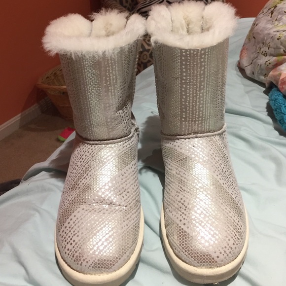 Baliey bow Ugg Boots.