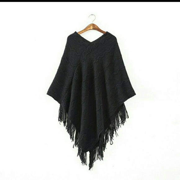 NWT Winter Batwing Stripes Fringed Cape Sweater