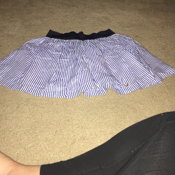 Hollister skirt