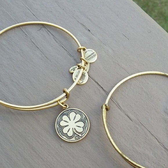 Alex and ani gold lucky clover bangle bracelet