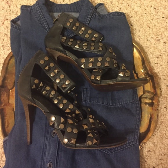 AUTHENTIC Studded Tory Burch Heels