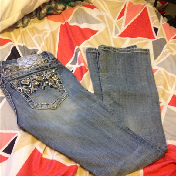 Super cute miss me size 25 💓