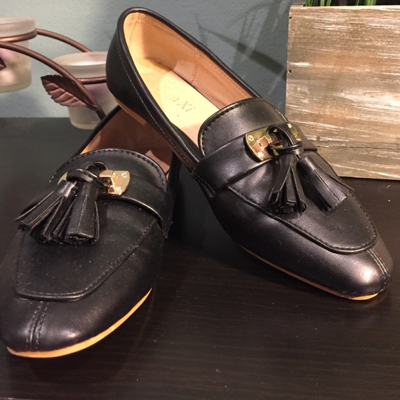 LAST CHANCE DONATING Penny Loafer with Tassles