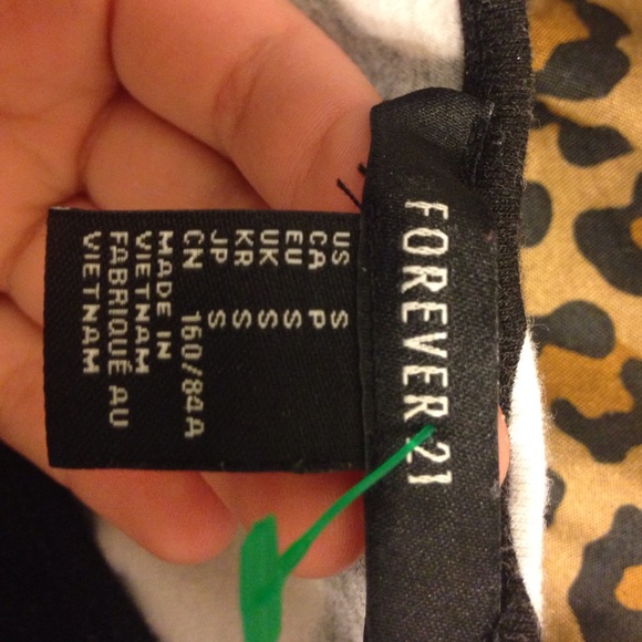 Crop top - Picture 3 of 3