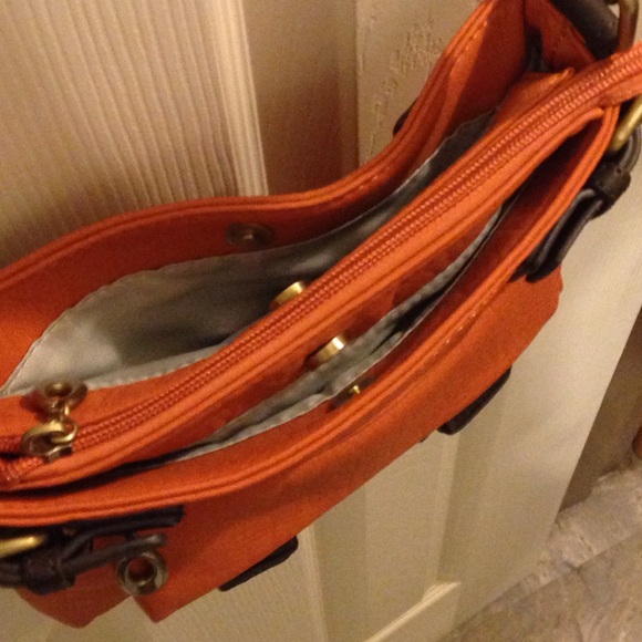 Perfect Fall Crossbody! - Picture 2 of 3