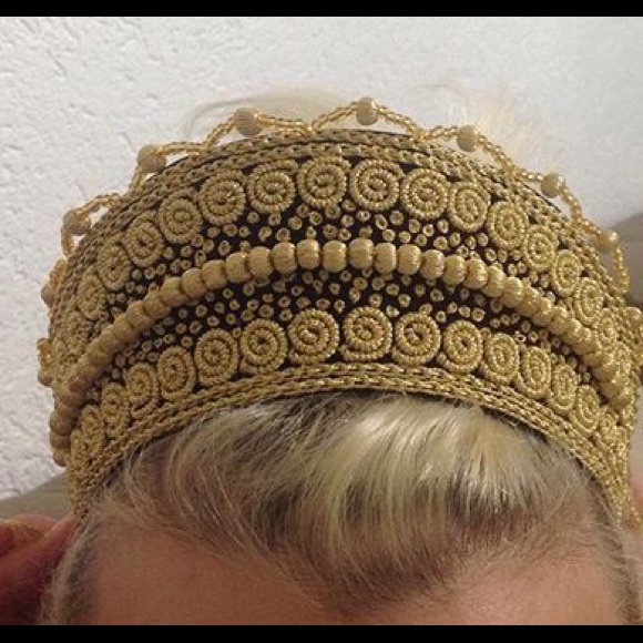 Hand made tiara by me ...