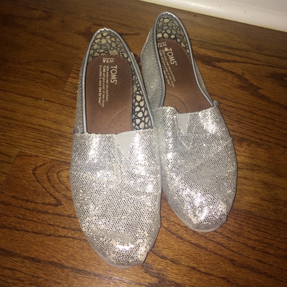 Sparkly silver Toms