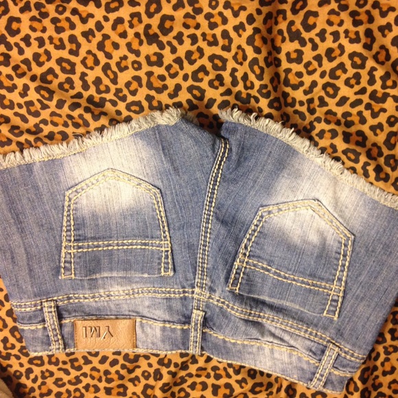 Jeans - Picture 2 of 2