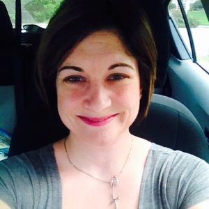 Meet your Posher, Denise