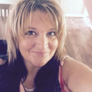 Meet your Posher, Carla