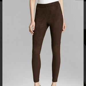 HUE Women's Ultra Wide Waistband Leggings