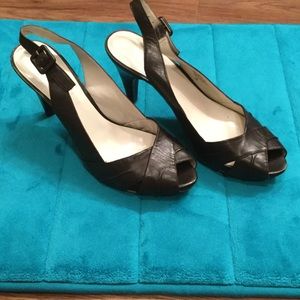 Nine West dark brown peep toe