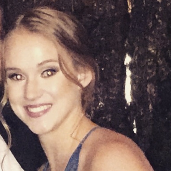 Meet your Posher, Laurie