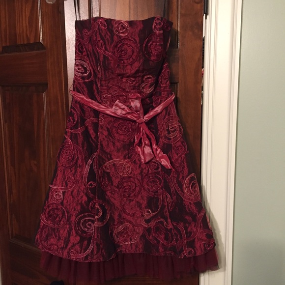 Jessica McClintock strapless dress