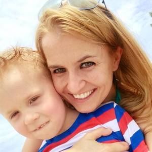 Meet your Posher, Joy