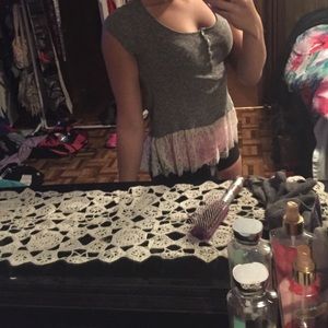 Super cute button up tee.