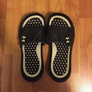 *BUNDLE* hoodie and shoes for @monickyta