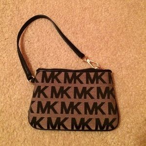 Michael Kors wristlet