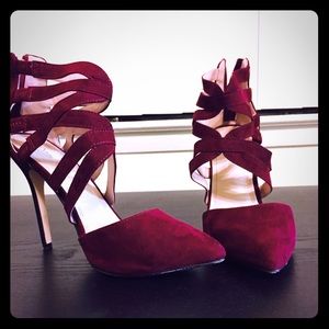 Burgandy Pointed Heels only work twice