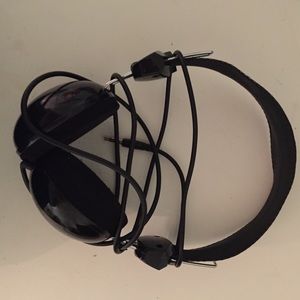 Headphones (black)