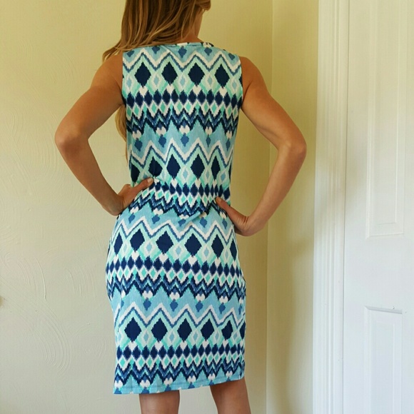 Dress - Picture 2 of 3