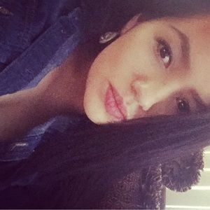 Meet your Posher, Rocio
