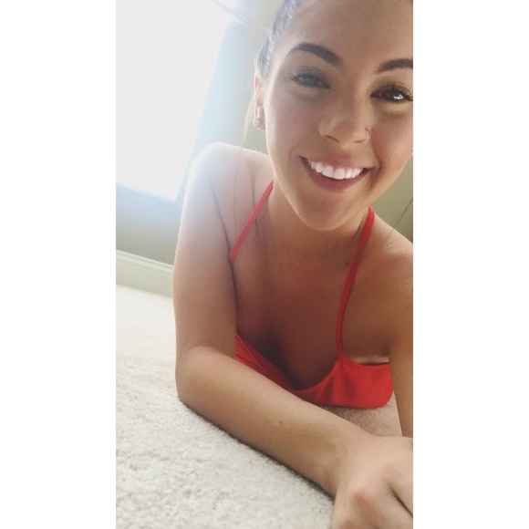 Meet your Posher, Gina