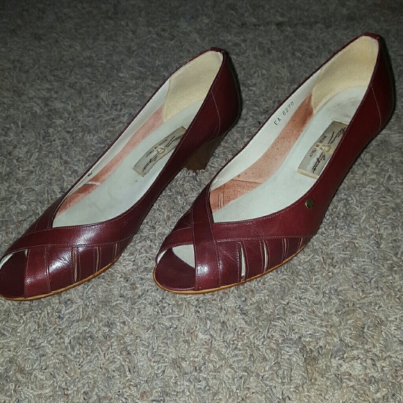 Vintage Etienne Aigner shoes