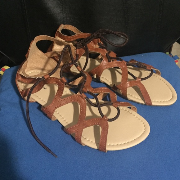 lace up low wedge open toe sandals - Picture 1 of 4