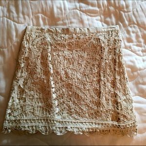 Gap lace skirt