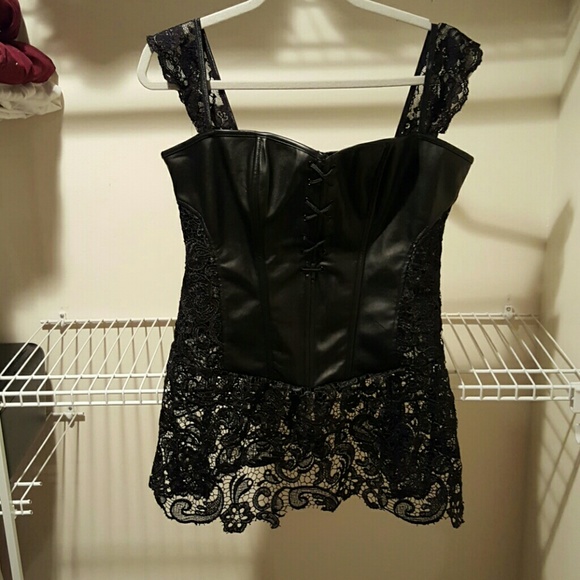 Never Been Worn Black corset