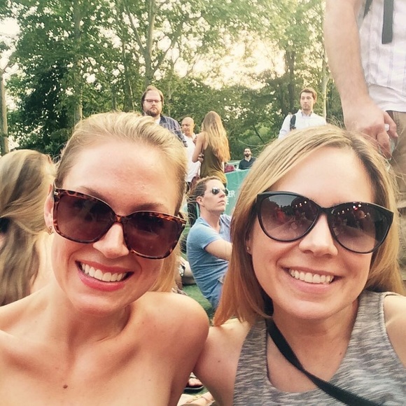 Meet your Posher, Liz - Picture 4 of 4