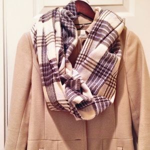 ❌ SOLD - Plaid Blanket Scarf - blue